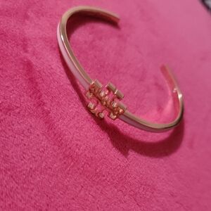 Fashion White And Gold Tone Bangel